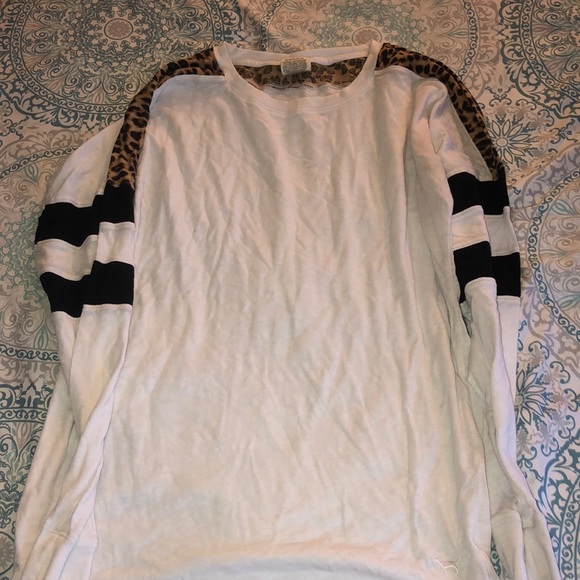 Victoria's Secret Tops - VS Comfy Shirt